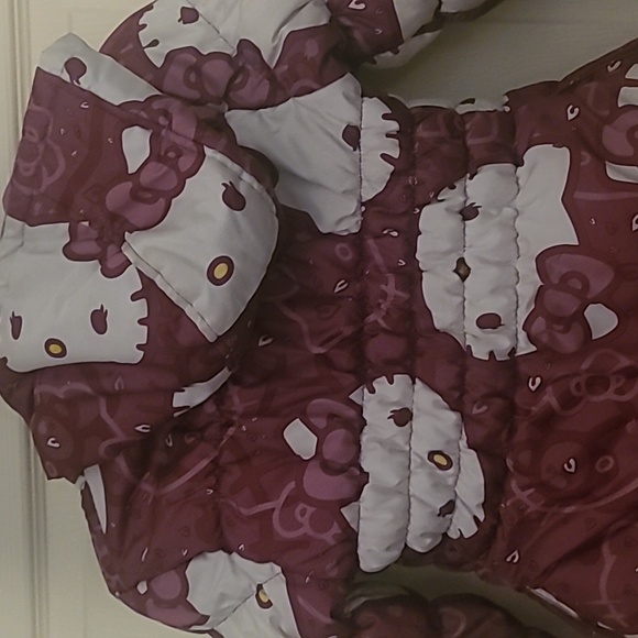 Hello Kitty Jacket and Snow pants - Picture 3 of 7